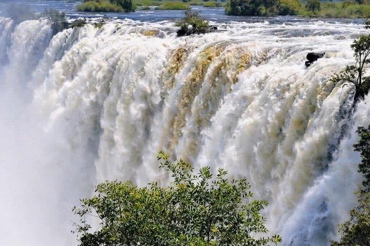 Victoria Falls Cross Border Tour Zimbabwe en Zambia Ervaring