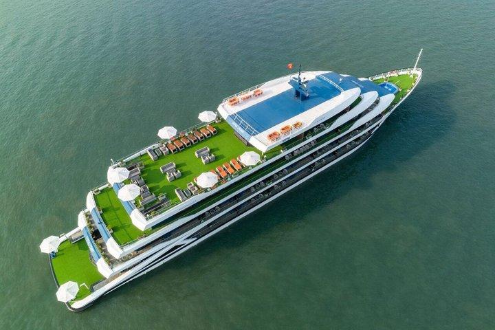 Scopri Halong & Lan Ha Bay: crociera di lusso di 3 giorni con balcone