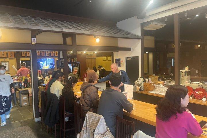 Kyoto sake bryggeri upplevelsetur (Inkluderar 4 sakeprovningar)