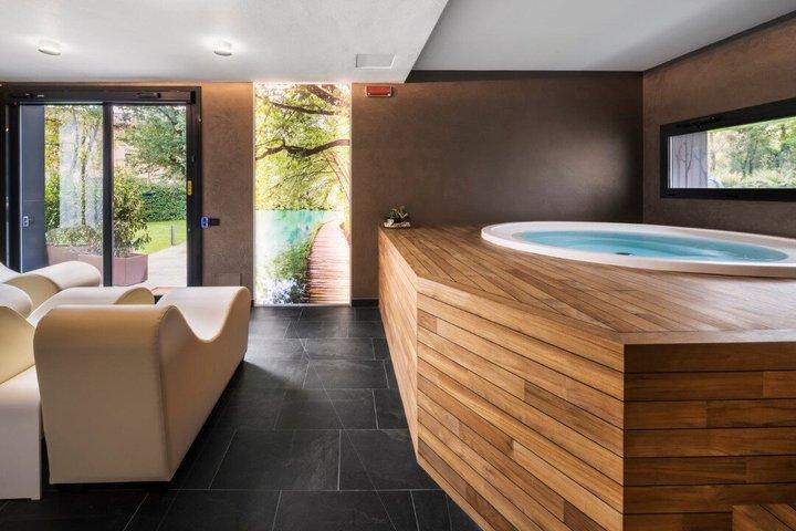 Spa Wellness Experience com vinho espumante