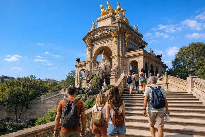 凱旋門＆エル・ボルン文化体験 旧市街散策（BCN ） - Yahoo!ニュース