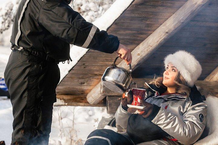 Private Expedition : INTO THE WILD サファリ＆ランチ in グラスイグルー
