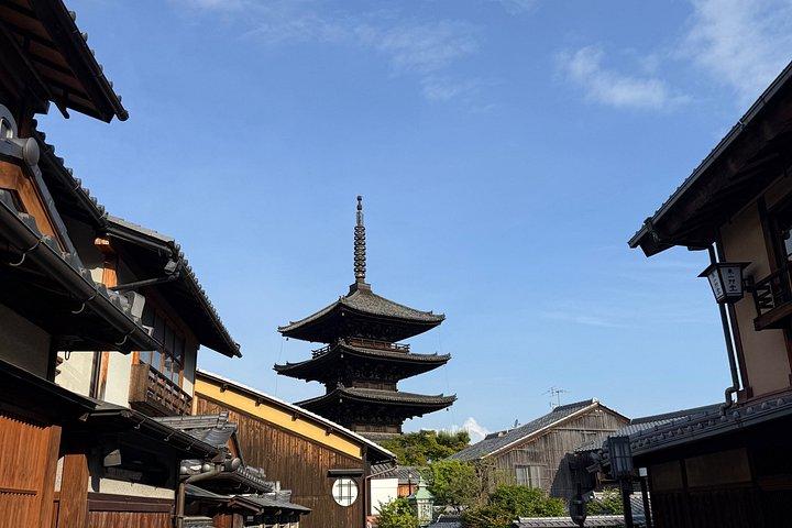 静かな京都：朝神社散策＆本格日本語朝食