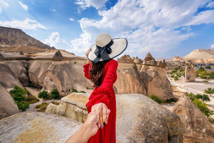 Istanbul to Cappadocia: 1 Night 2 Days Tour with Balloon Ride