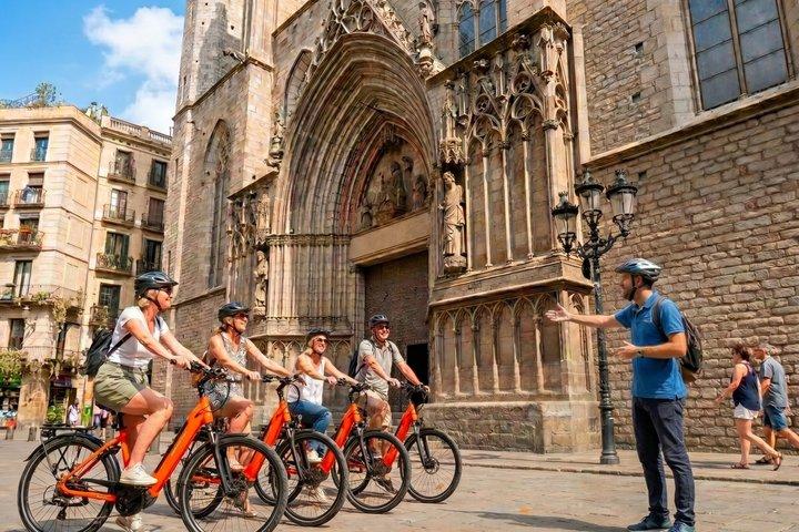 Tour di Barcellona in bicicletta o E-Bike Express: Top 10 in 90 minuti