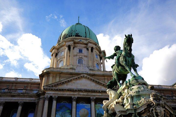 Budapest City Sightseeing halvdagstur