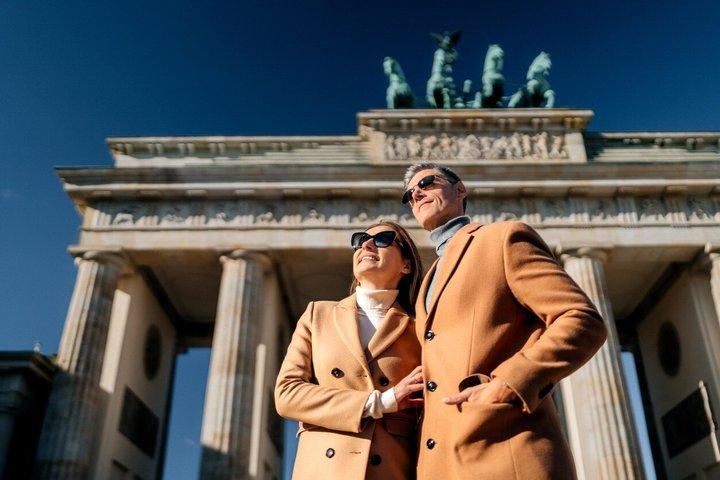 Berlin: Romantic Couple Photoshoot Experience