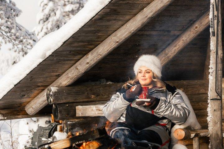 「ICEBREAKER」アイスフィッシングVIPツアー＆グラスイグルーでのグルメランチ*