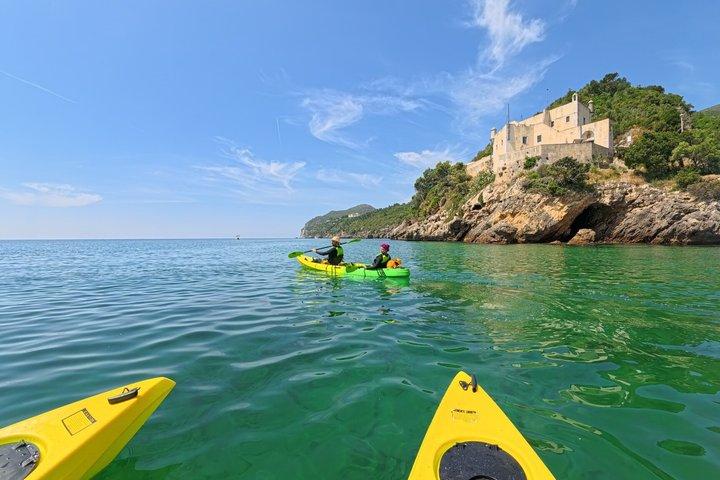 Lisbon Arrábida UNESCO Biosphere Experience by Kayak with Snorkel
