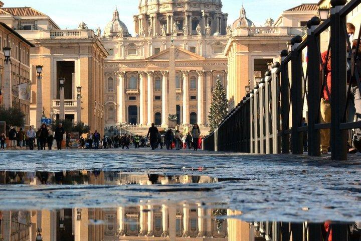 Foi et histoire Basilique St Peters Expérience guidée
