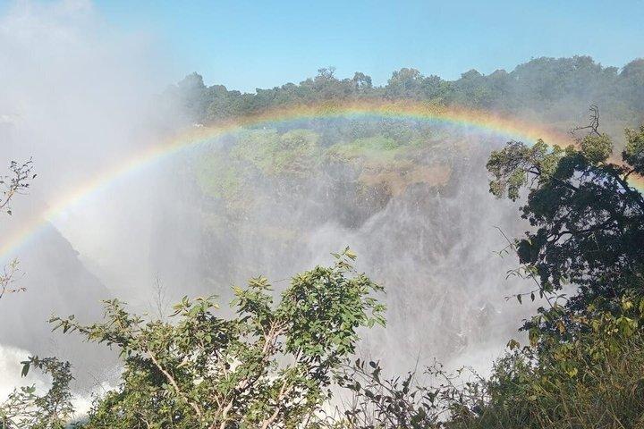 ビクトリアフォールズ・デュアルボーダー遺産ツアージンバブエ・ザンビア
