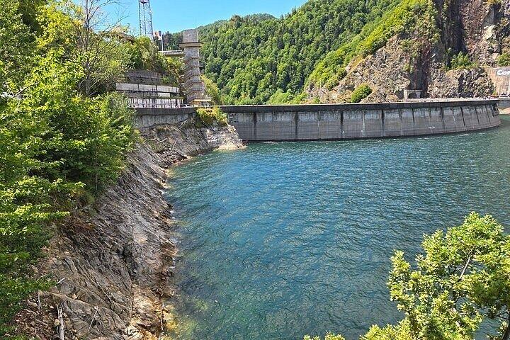 プライベート日帰り旅行でトランスファガラサンとポエナリを発見