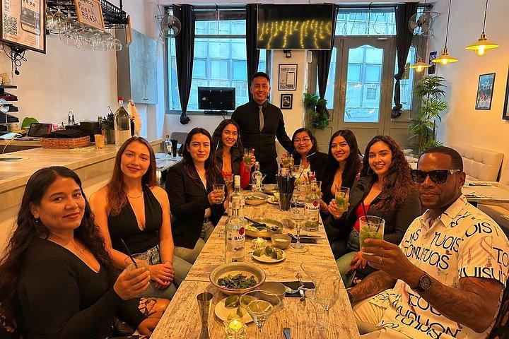 Barcelona Cocktail Class and Night Experience