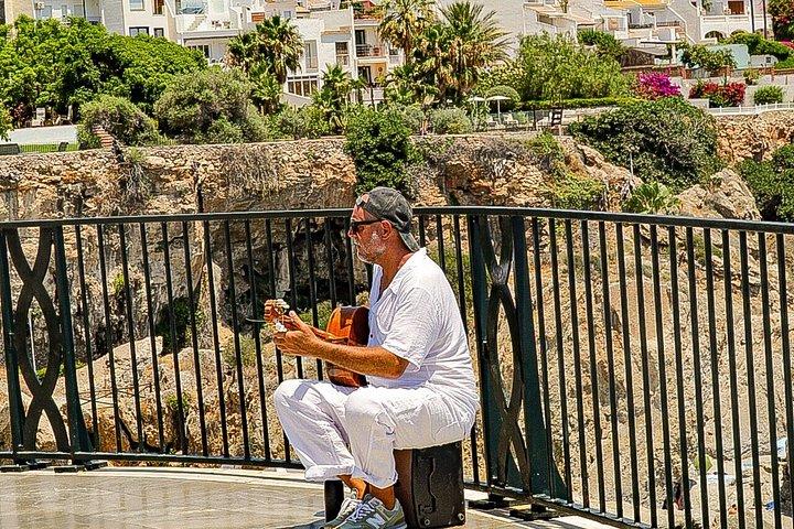 ネルハ洞窟、ネルハとフリヒリアナへの日帰り旅行