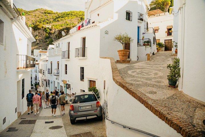 ネルハ洞窟、ネルハとフリヒリアナへの日帰り旅行