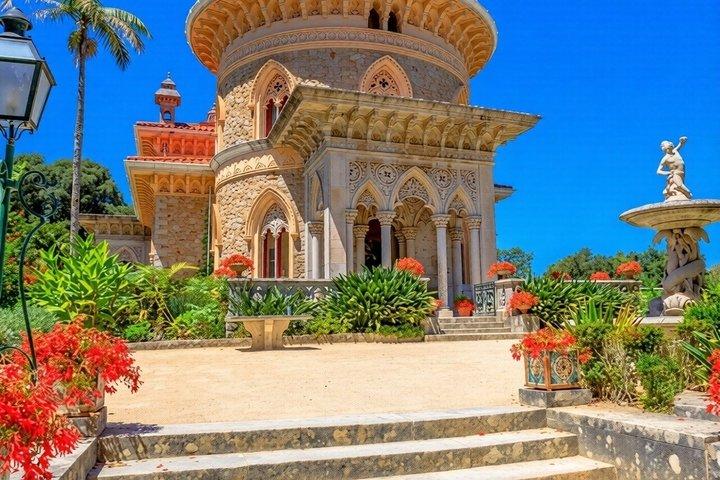 Sintra: Guided Tour of Pena and Monserrate Palace with Tickets