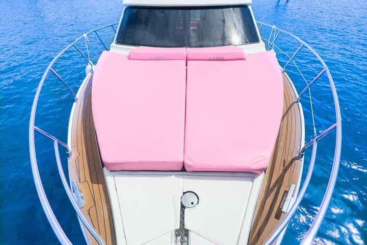 50フィートピンクマイアミヨットレンタル|3〜8時間|13枚/分