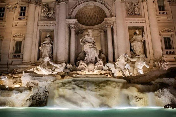 Roma : biglietto d'ingresso Fontana di Trevi + visita guidata - Inglese/Spagnolo