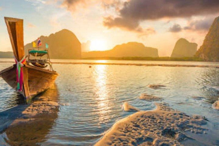 Tour en barco al atardecer y al plancton bioluminiscente desde Koh Lanta