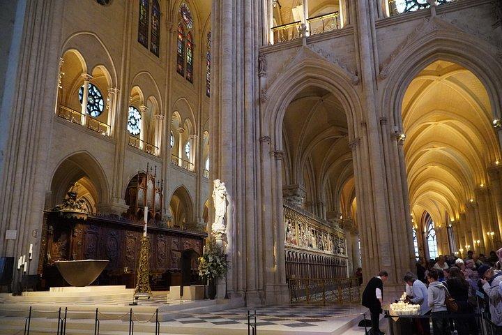 Notre Dame Cathedral Small-Group Interior & Exterior Guided Tour