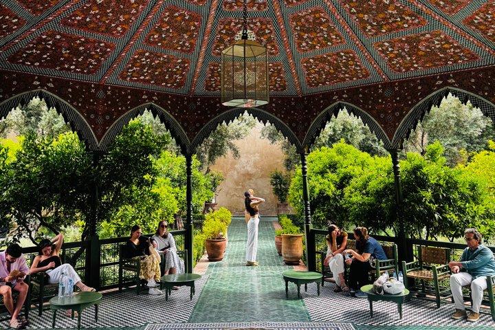 Marrakech: Ben Youssef Medresa, Secret Garden & Souk Walking Tour