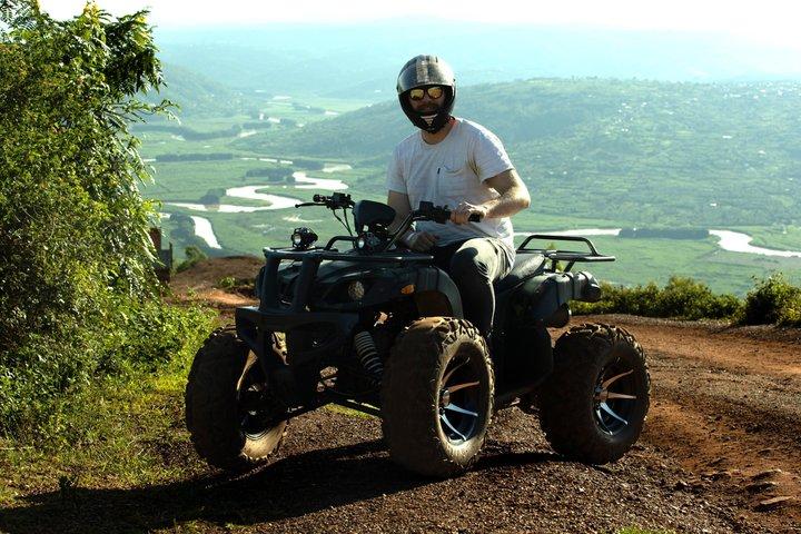 Actividades de aventura en Kigali : Quad, tirolina, equitación y tiro con arco