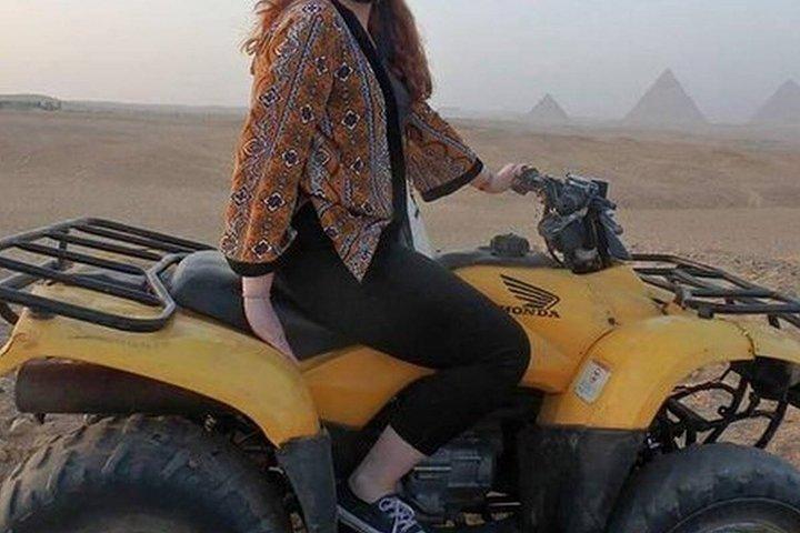 ATV Quad Bike Abenteuer an den Gizeh Pyramiden