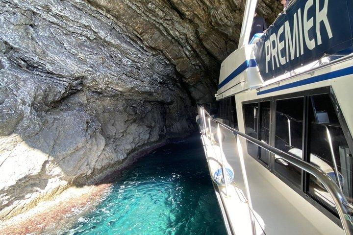 Premier Cruises ALLEEN 12 MANEN Grotten, Snorkelen Tapas & Dranken