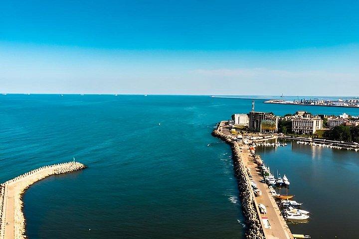 首都から海岸までの黒海の日アドベンチャー