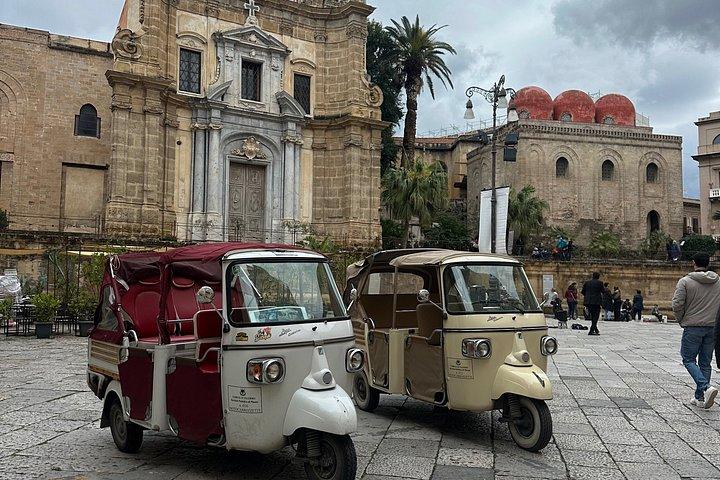 Tuk tuk ride, ape car