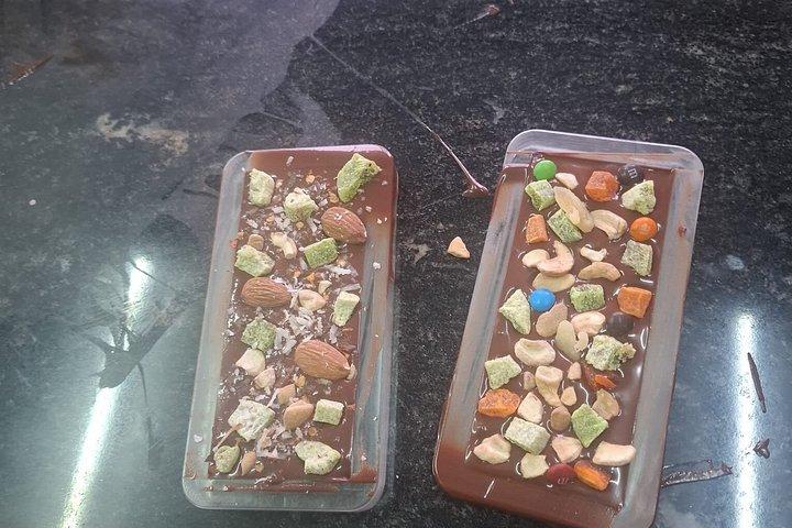 セントルシアシグネチャーチョコレート作りと竹のラフティング体験