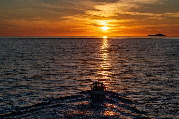 ドゥブロブニクヨガとサンセット・エラフィテ諸島ボートツアー
