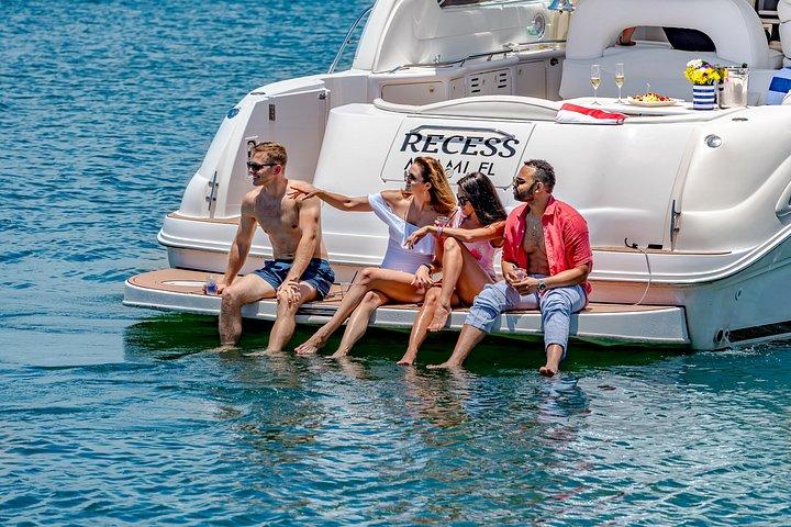 Private Miami Yacht 41’ Sea Ray Sundancer Charter Up to 6 Guest
