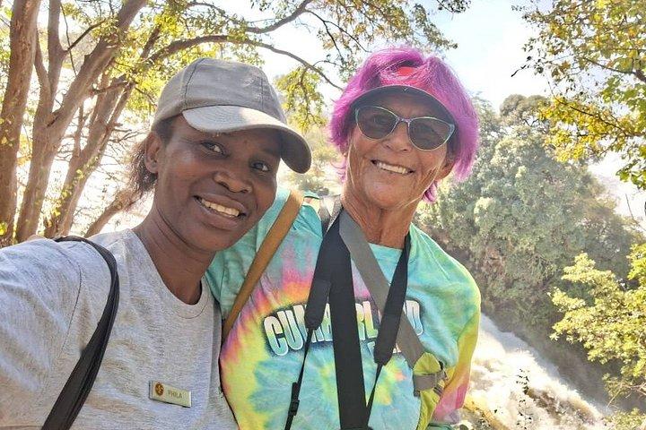 ビクトリアフォールズ・デュアルボーダー遺産ツアージンバブエ・ザンビア