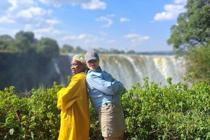 ビクトリアフォールズ・デュアルボーダー遺産ツアージンバブエ・ザンビア