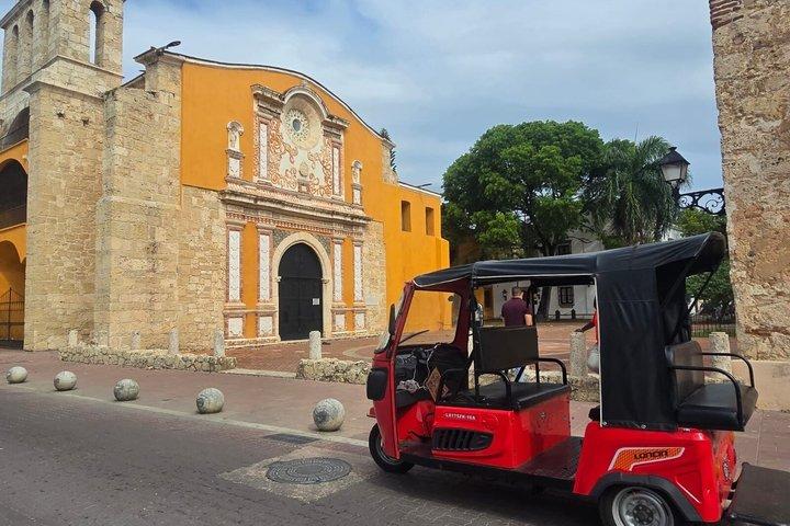 Santo Domingo Tuk Tuk Experience