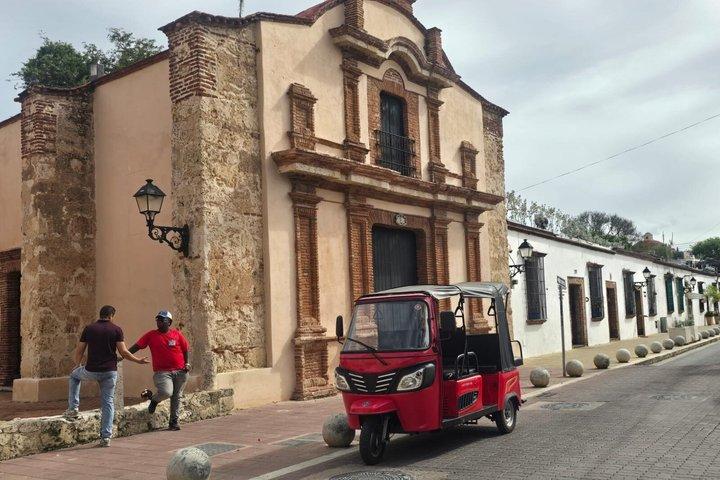 Santo Domingo Tuk Tuk Experience
