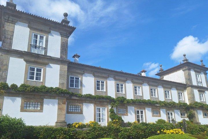 Tour privato di Ponte de Lima e tenuta vinicola verde da Porto