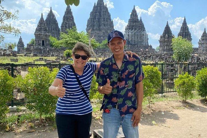 Private Car & Driver in Yogyakarta – Flexible, Customized Tours