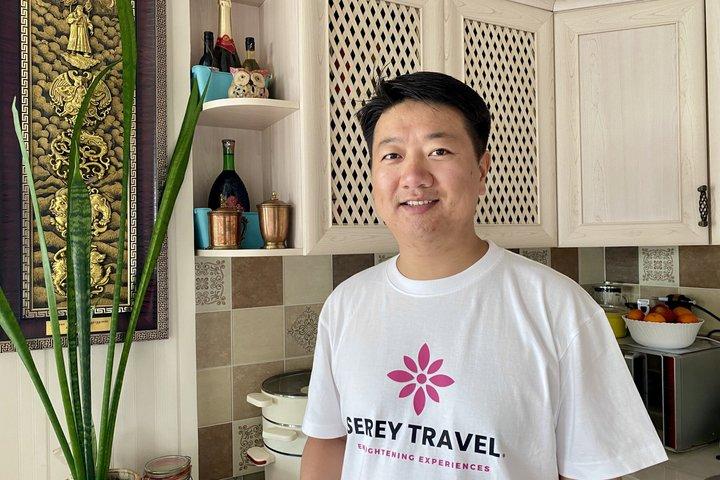 Excursão a pé de Ulaanbaatar e aula de cozinha em uma casa mongol