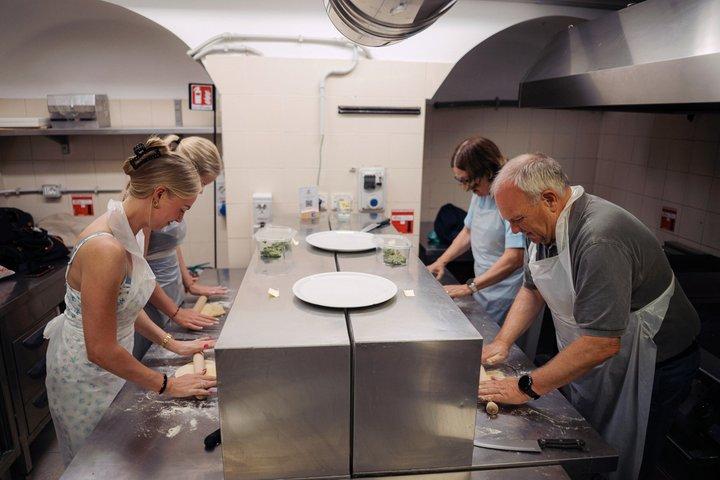 ローマ市内中心部でペストとパスタの料理教室