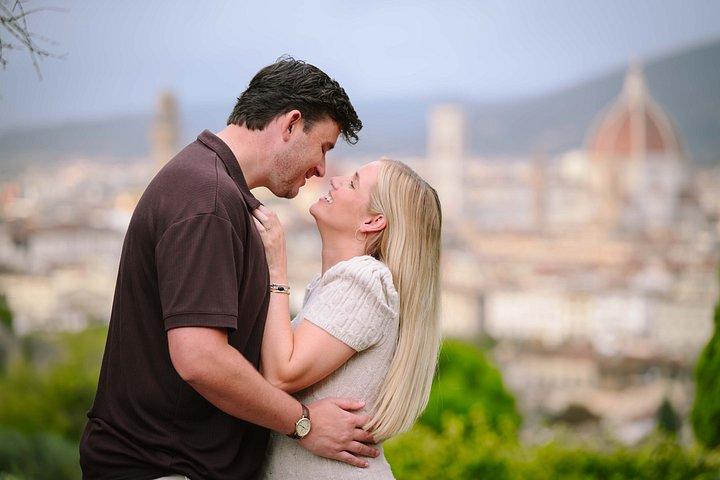 Private Photoshoot in Florence – Couples, Families & Proposals
