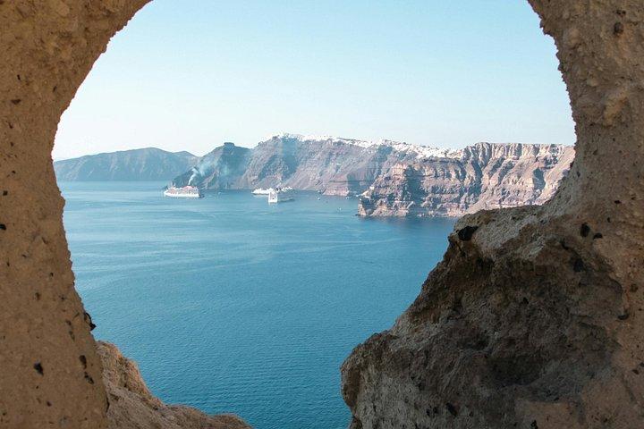 Santorini Small Group Shore Excursion: Iconic Island Highlights