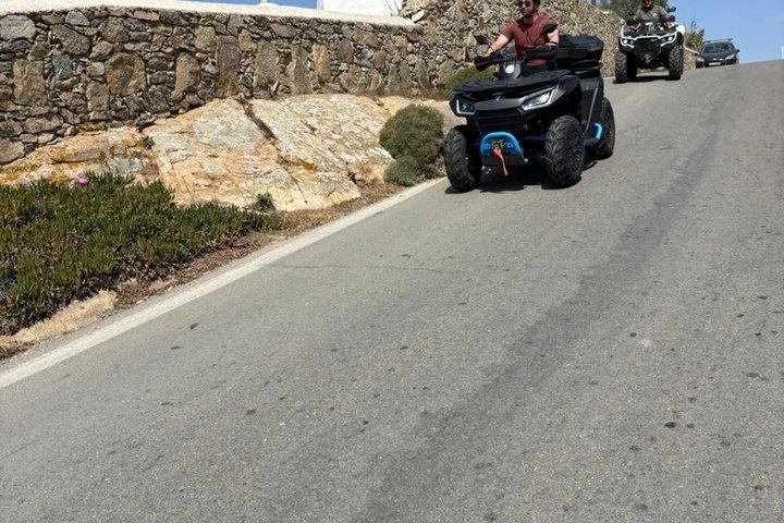 ATVプレミアム4時間アドベンチャーでミコノス島を探索
