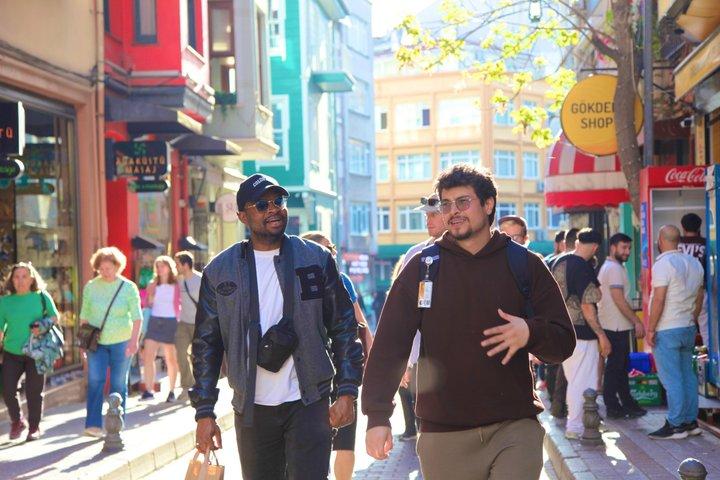 イスタンブールヨーロッパからアジアへのフードツアー-ローカルマーケット＆フェリー