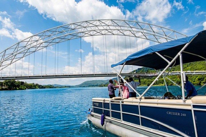 Excursión de un día en crucero en barco por Shia Hills y Akosombo