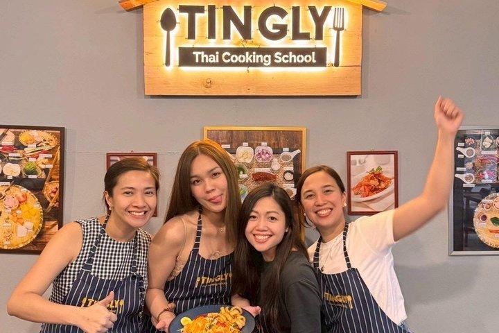 バンコクのティンリータイ料理学校でのタイ料理教室