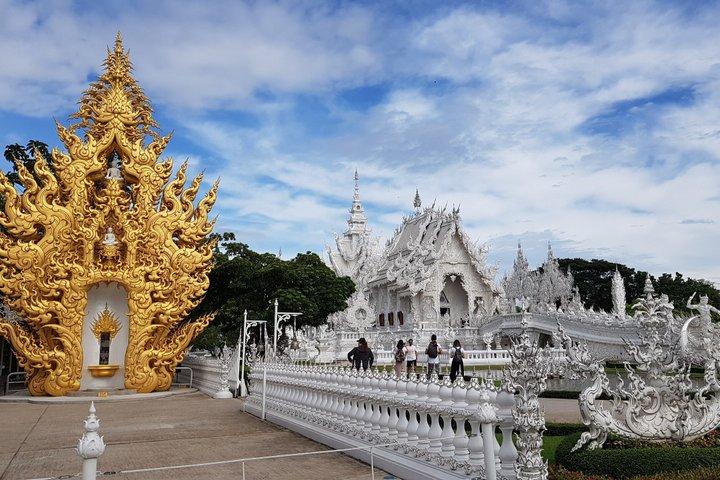 Chiang Rai 7 Highlights : Weißer & blauer Tempel + Mittagessen