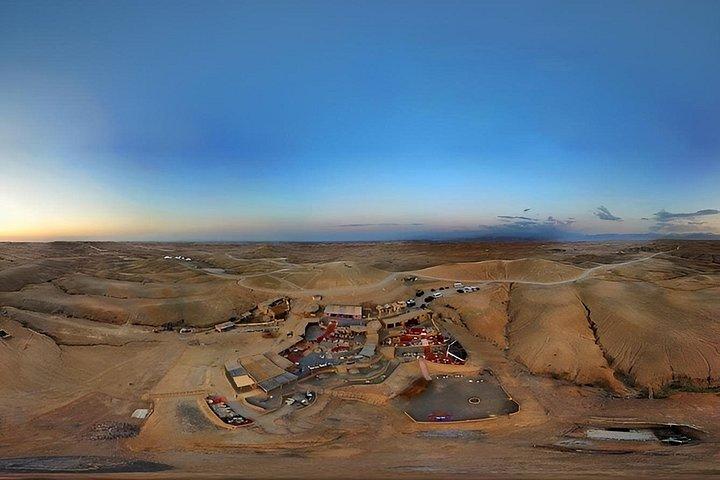 Agafay Desert Camel Rid, Sunset Dinner & Fire Show de Marrakech