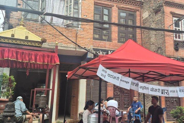 Sabato Passeggiata nascosta a Kathmandu e tour gastronomico